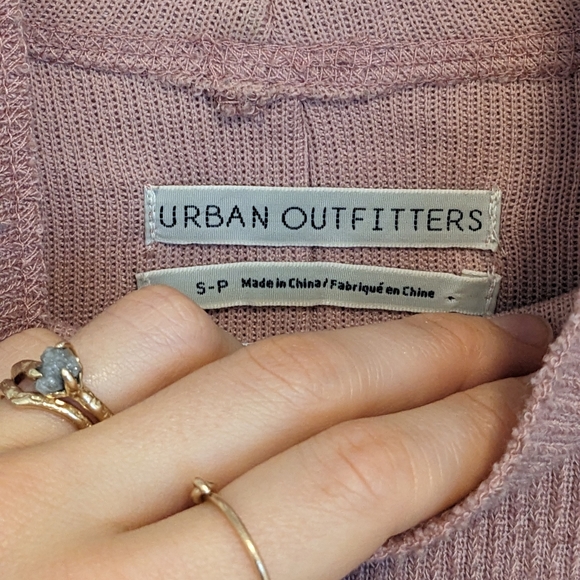 Urban Outfitters raw-hem mock neck knit sweater - Picture 5 of 9